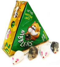 Load image into Gallery viewer, Hagen Catit Nibblers Fur Mice Cat Toys Deluxe Fur Mice Display Box For Pet With Love
