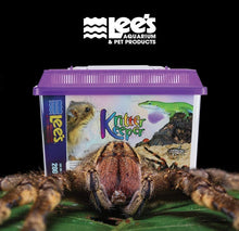 Load image into Gallery viewer, Lees Kritter Keeper Small for Small Pets, Reptiles and Insects
