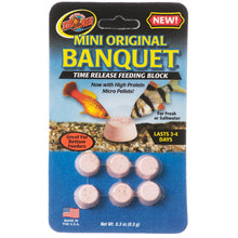 Load image into Gallery viewer, Zoo Med Mini Original Banquet Time Release Feeding Block for Fresh or Saltwater Fish
